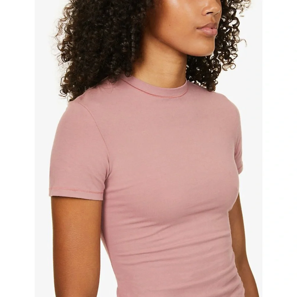 Skims Rose Clay Ribbed Tee!!